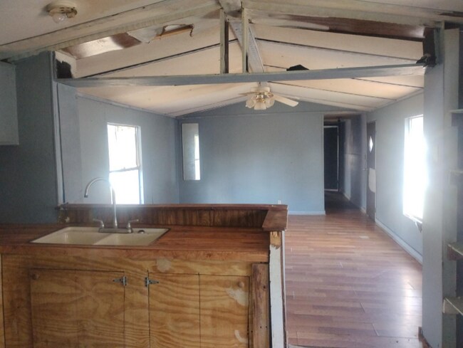 Foto del edificio - 121 S Pine St