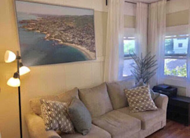 Foto del edificio - 207 Lake Shore Ter