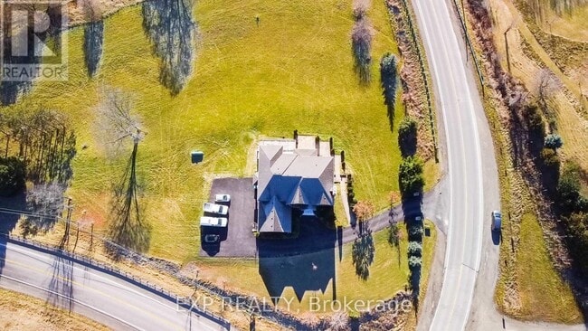 Photo du bâtiment - 17353 Winston Churchill Blvd