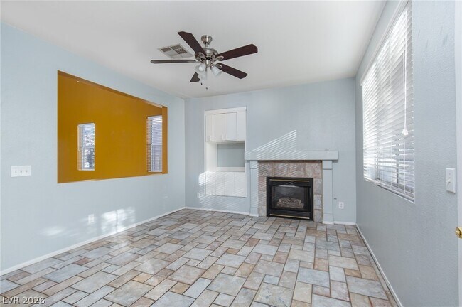 Foto del edificio - 2137 Polynesia Cir