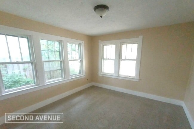 Building Photo - 3026 Orlando Dr