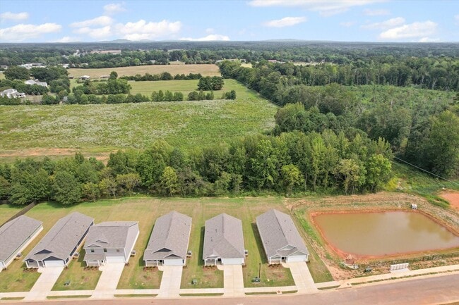 Building Photo - New 3BR Home in Whispering Woods – East Athens Rental