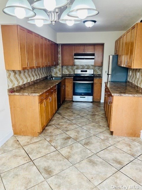 Foto del edificio - 56-61 219th St
