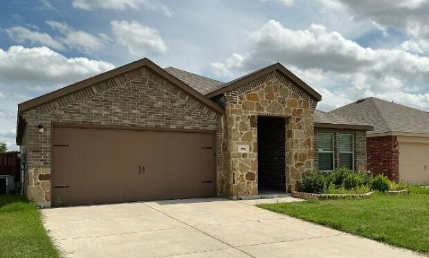 Foto principal - 221 Wilson Way