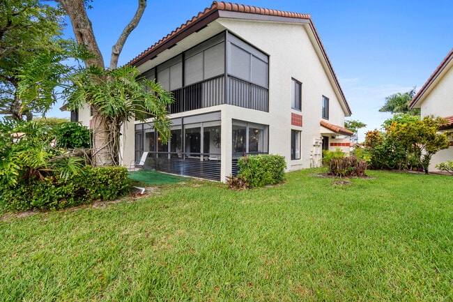 Building Photo - 10656 Tropic Palm Ave