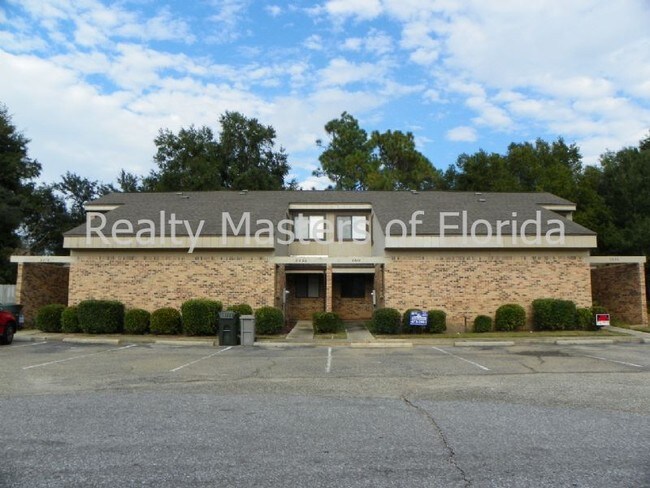 Foto del edificio - 2822 Villager Cir