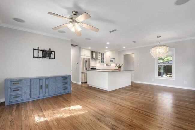 Foto del edificio - 5800 Chesterfield Ave