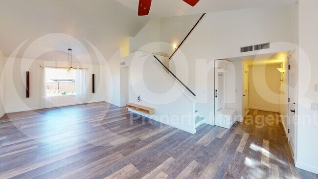 Foto del edificio - 10173 E Essex Village Dr