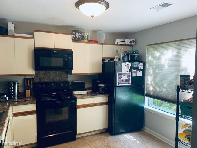 Foto del edificio - 360 Spoonbill Ln