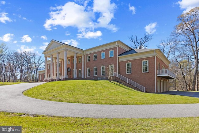 Building Photo - 14815 Dover Rd