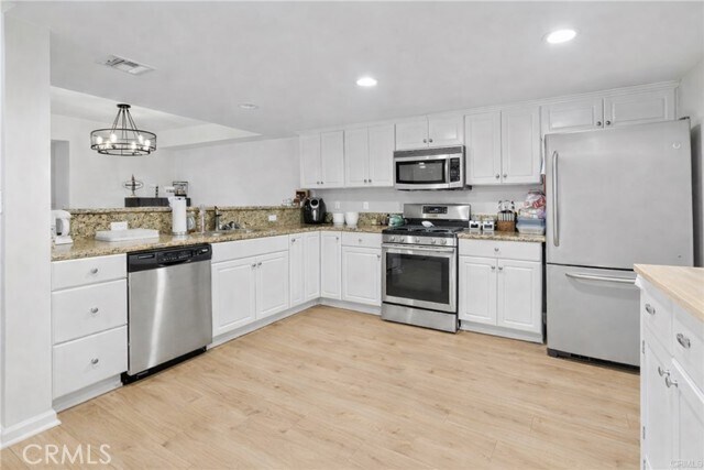 Foto del edificio - 5009 Woodman Ave