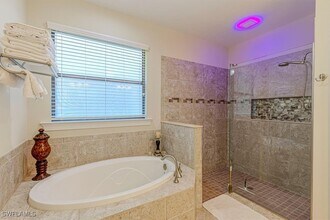 Building Photo - 7859 Bucks Run Dr