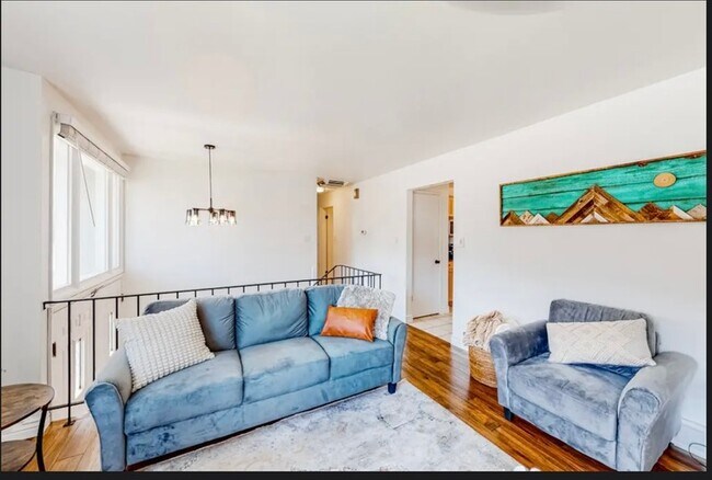 Building Photo - 9410 Quail Hollow Dr