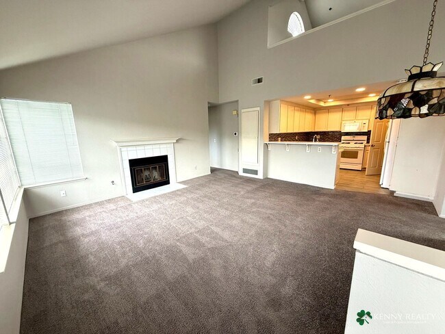 Foto del edificio - Remodeled 2-Bedroom Home with City Views in Daly City