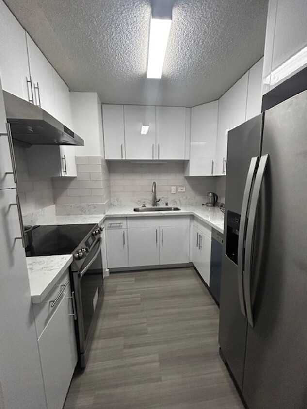 Foto principal - 2 Bed 2 Bath Fully Furnished Unit Central ...