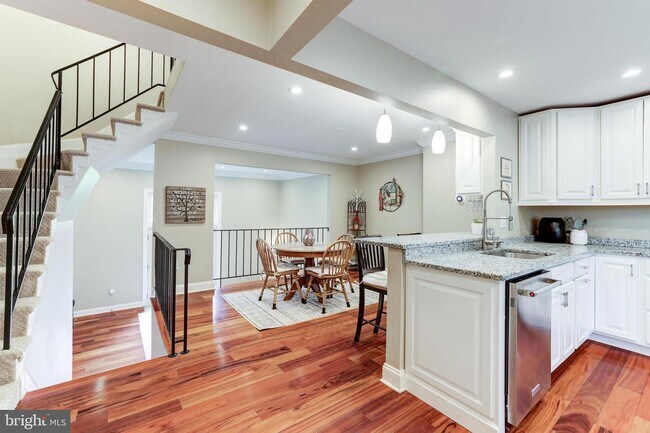 Building Photo - 11867 Abercorn Ct