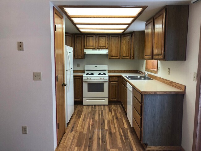 Foto del edificio - 3900 E Birch View Dr