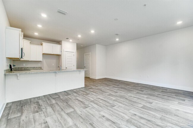 Foto del edificio - 1512 Farragut Way