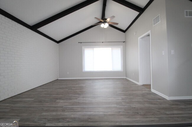 Foto del edificio - 1572 Old Rockmart Rd SE