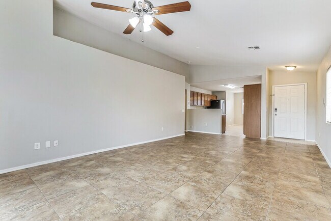 Foto del edificio - 11463 E Caballero St