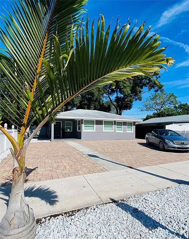 Foto principal - 2125 8th St