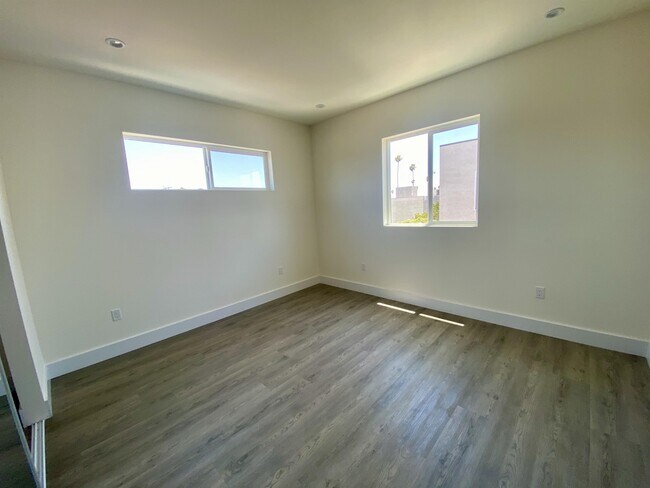Foto del edificio - 4557 Pickford St