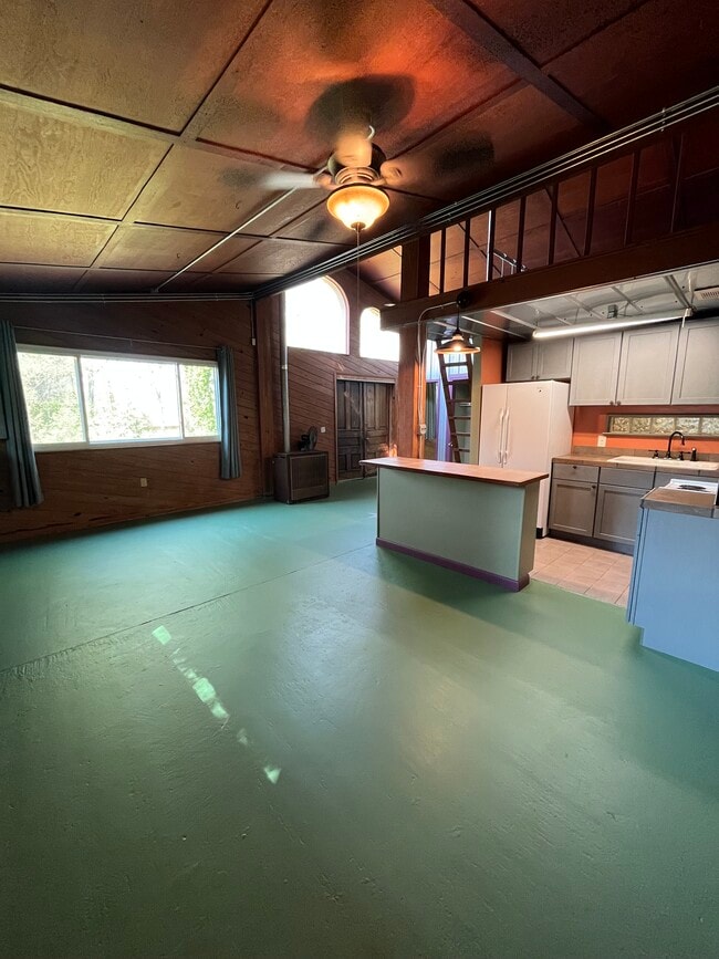 Building Photo - 432 Selma Rd