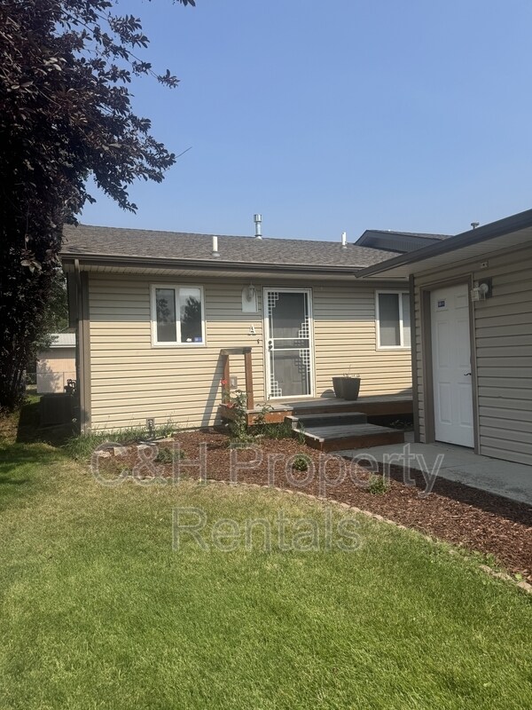 Foto principal - 3019 Colton Blvd