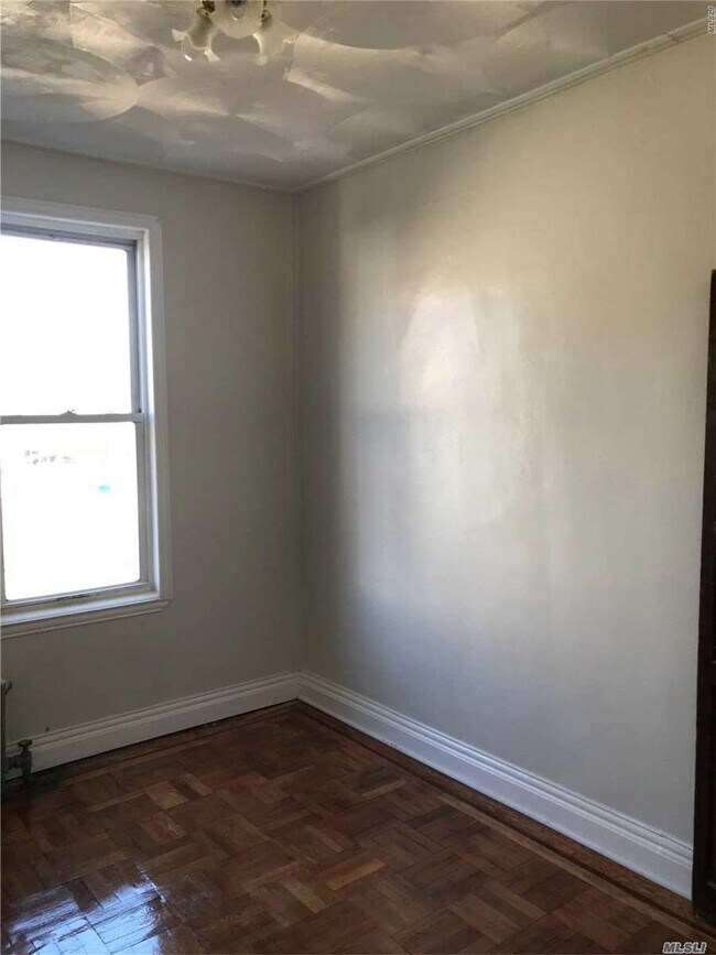 Foto del edificio - 577 Lenox Rd