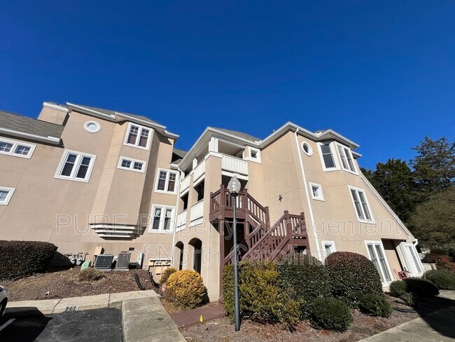 Foto del edificio - 9256 Ravenwing Dr