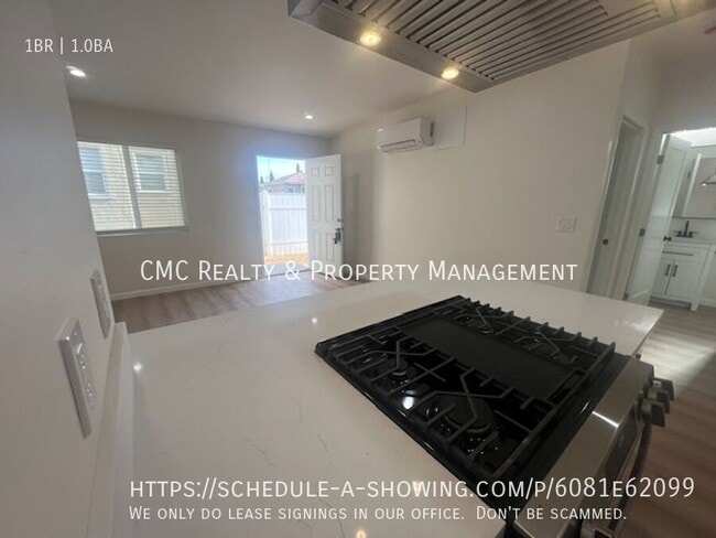 Foto del edificio - 4837 Clark Ave