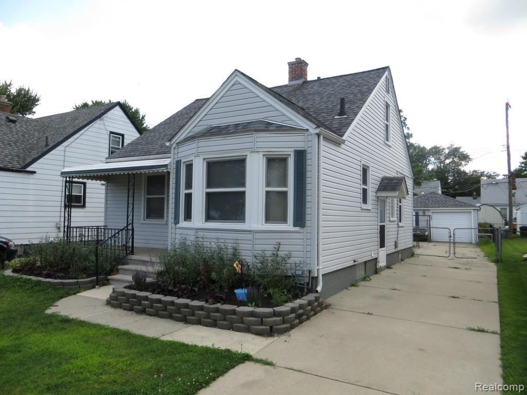 22493 Gascony Ave, Eastpointe, MI 48021 House Rental in Eastpointe