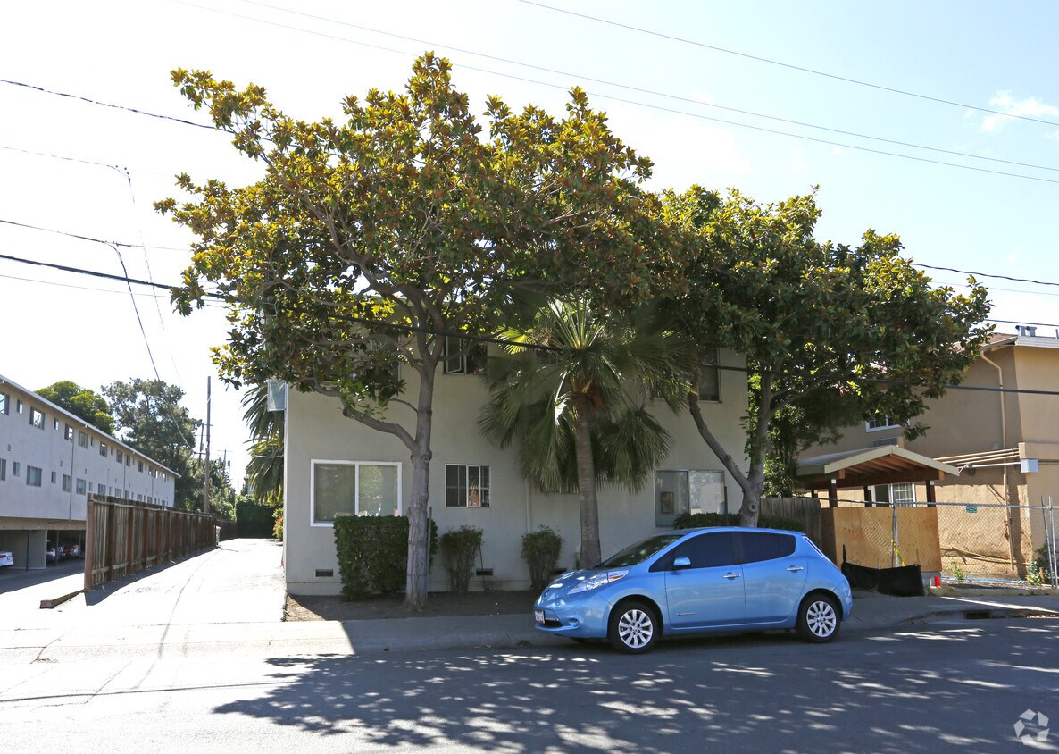 Building Photo - 449-465 VENTURA Ave