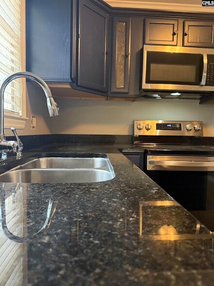 Foto del edificio - 517 Innsbrook Dr