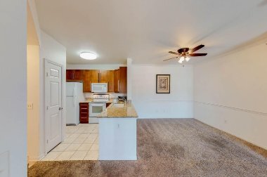 Building Photo - 701 Gibson Dr