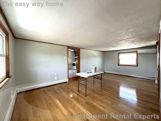 Building Photo - Malden Center 1 Bedroom - Parking - AC