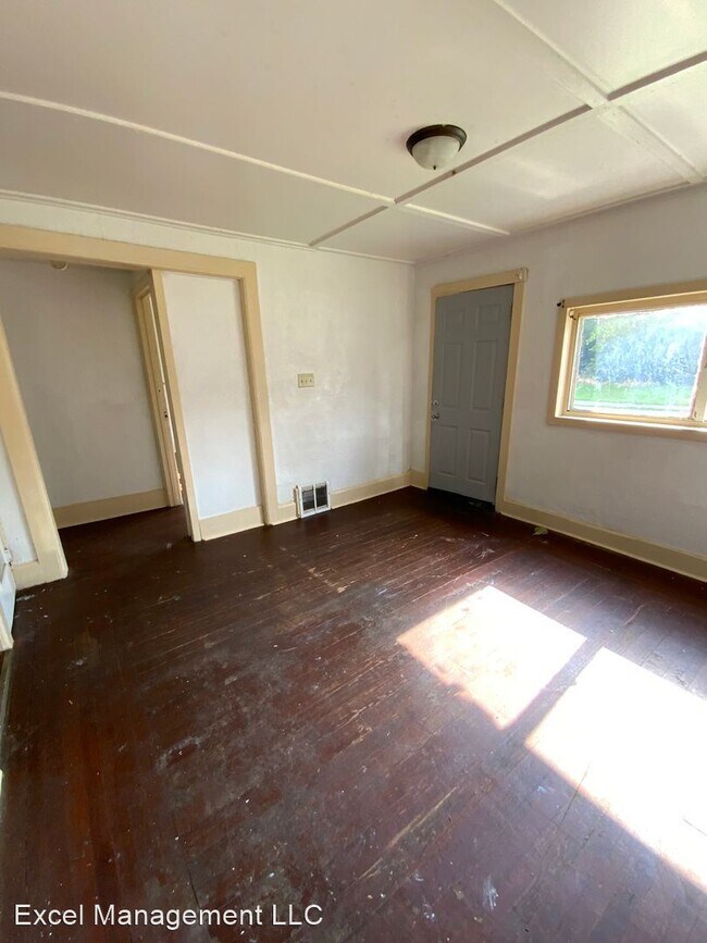 Foto del edificio - 6 br, 2 bath House - 629 Diamond Ave