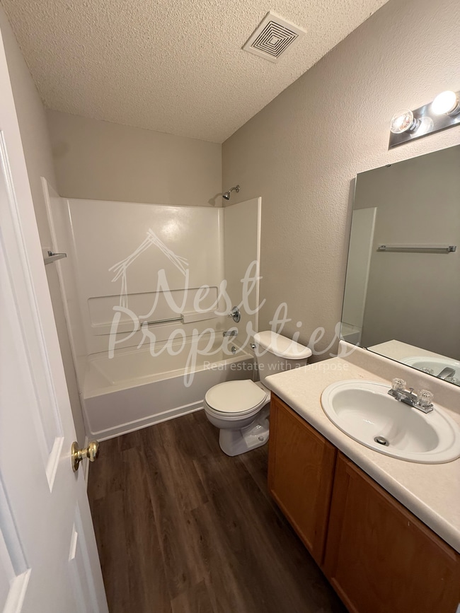 Building Photo - 427 Kingston Trace Rd