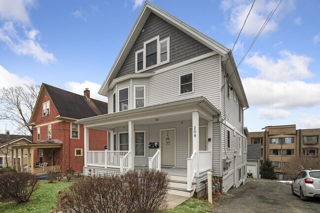 Foto del edificio - 208 Delaware Ave