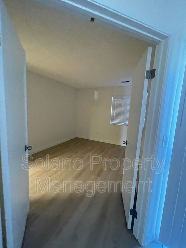 Foto del edificio - 193 Nautilus Dr