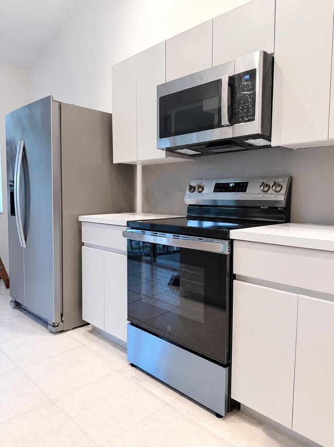 Building Photo - 6560 Villa Sonrisa Dr