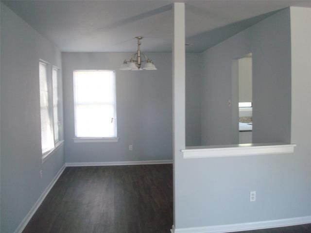 Building Photo - 620 Valley Spring Dr