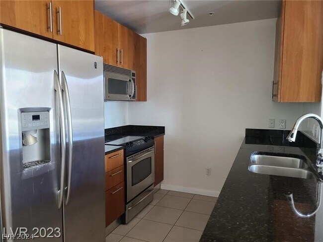 Building Photo - 200 W Sahara Ave