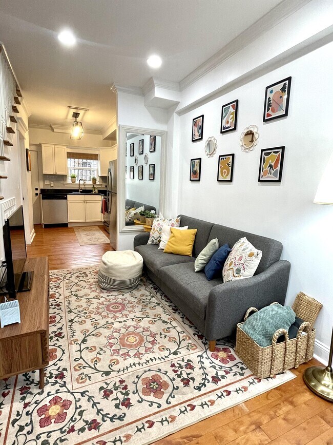 Foto del edificio - 1656 Kramer St NE