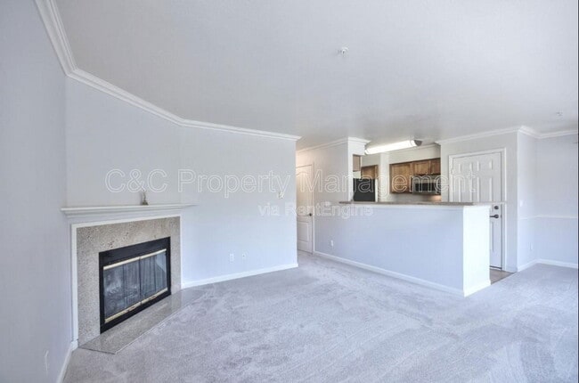 Building Photo - 41 Grandview St