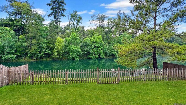 Foto del edificio - 10816 Field Pointe Dr