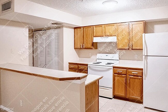 Foto del edificio - 1 br, 1 bath Condo - 9909 Westwood Dr 35 35