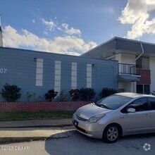 Building Photo - 307 Ridge Blvd