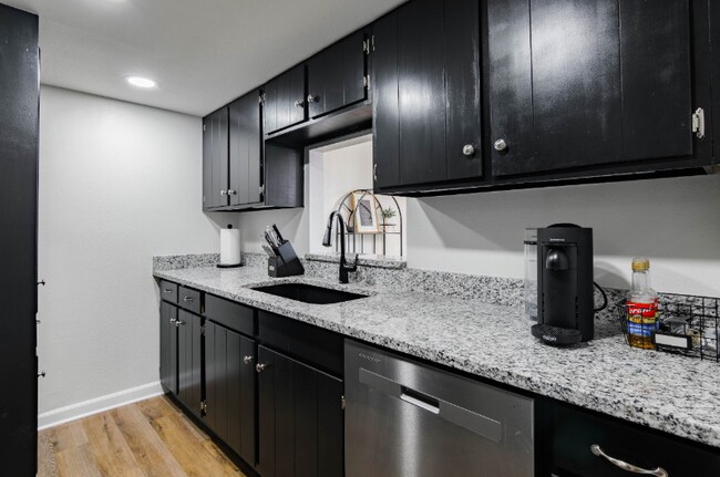 Foto del edificio - 168 SW Crescent St