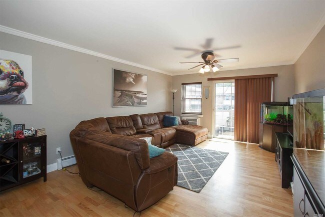 Foto del edificio - 14 Glen Hollow Dr